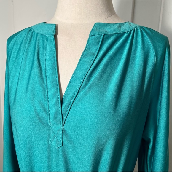 Vintage 70s Green Ship n Shore Tie Waist V Neck Disco Nylon Tunic Top - Picture 2 of 6
